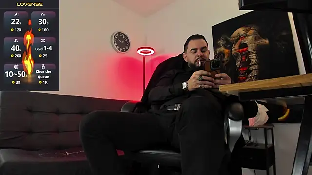 Ethan Castellano online show from March 30, 8:21 pm