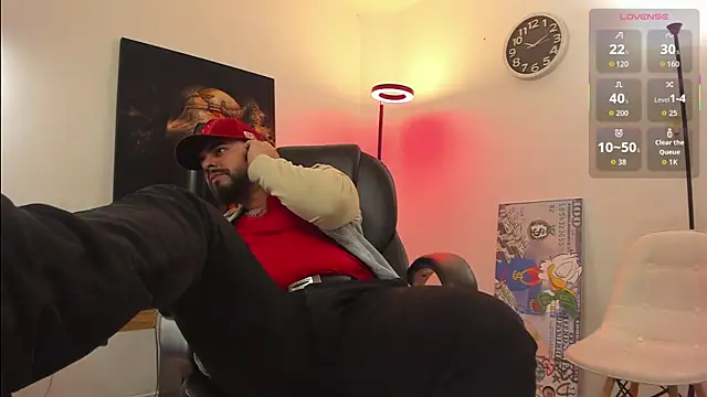 Ethan Castellano online show from November 24, 8:31 pm