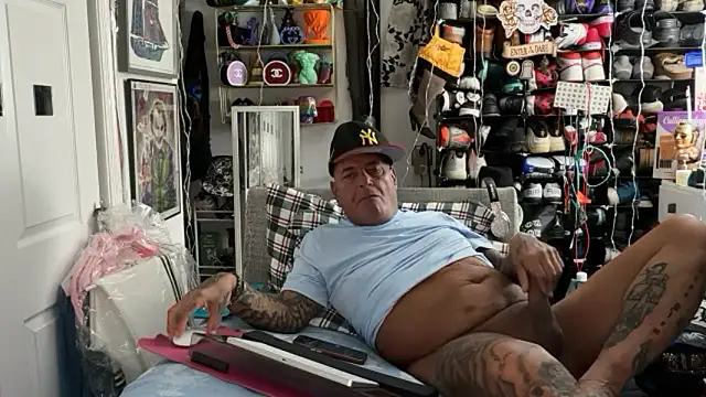 joeytatts66 online show from March 7, 5:14 am