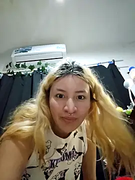 sadnessgyall online show from March 18, 6:28 am