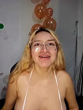 sadnessgyall online show from February 11, 7:33 am