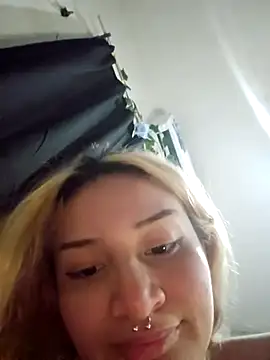 sadnessgyall online show from February 12, 5:26 am