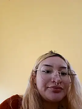 sadnessgyall online show from February 16, 3:04 am