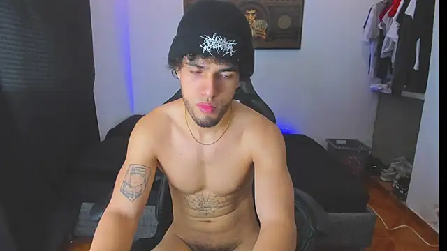 Snapshot of daddy_jhons chatting on November 5, 6:11 pm daddy jhons online show from November 5, 6:11 pm