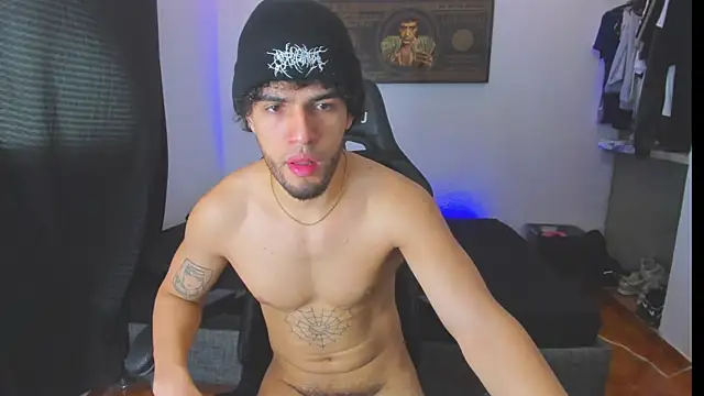 Snapshot of daddy_jhons chatting on November 8, 4:43 pm daddy jhons online show from November 8, 4:43 pm