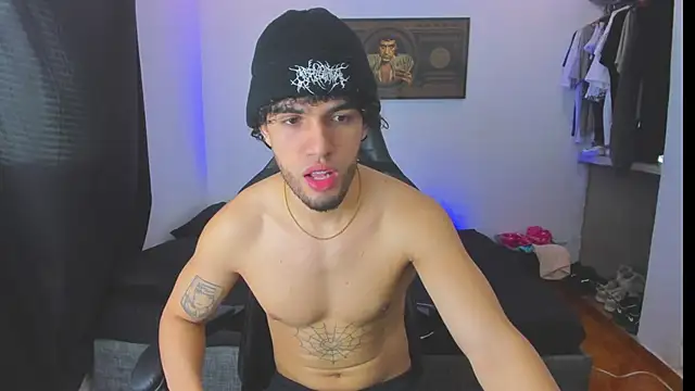 Snapshot of daddy_jhons chatting on October 22, 4:17 pm daddy jhons online show from October 22, 4:17 pm