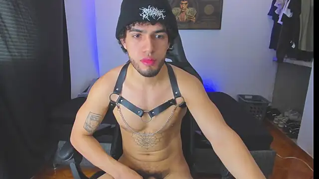 Snapshot of daddy_jhons chatting on November 25, 5:02 pm daddy jhons online show from November 25, 5:02 pm