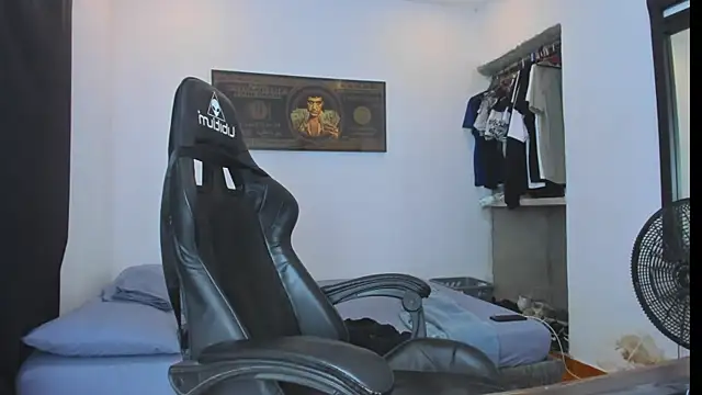 daddy jhons online show from December 13, 8:04 pm