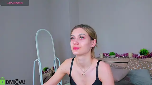 Cherry Price online show from March 8, 11:52 pm