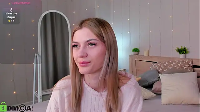 Cherry Price online show from December 1, 12:33 am