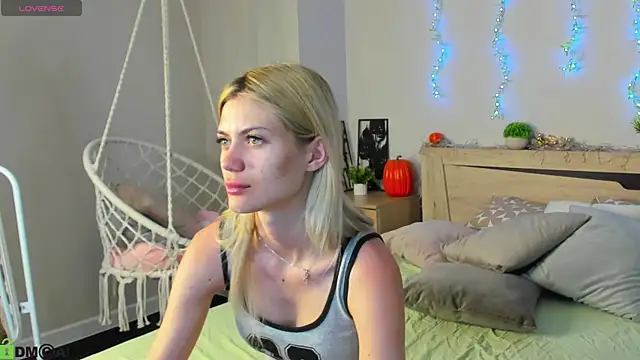 Cherry Price online show from June 14, 11:06 pm