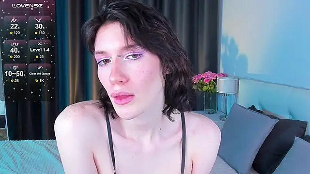 Snapshot of Kolette_Gray chatting on February 6, 1:10 pm Kolette Gray online show from February 6, 1:10 pm