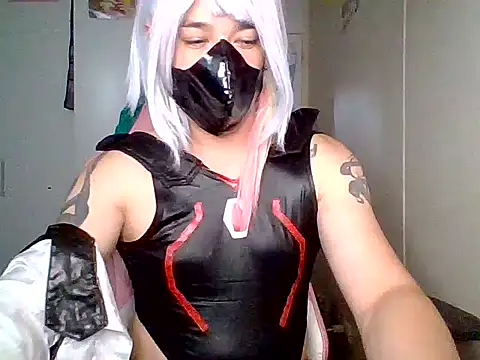 MomoAyase online show from June 3, 9:41 pm