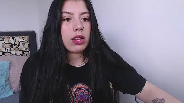 iam emy online show from October 30, 10:06 pm