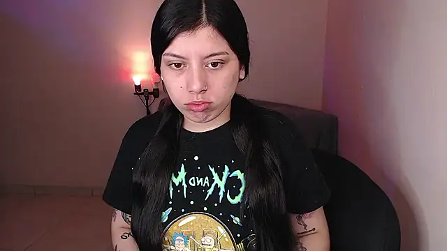 iam emy online show from January 12, 7:04 am