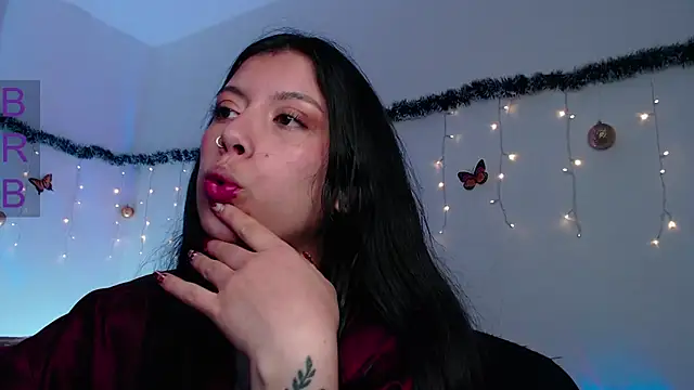 iam emy online show from December 31, 8:37 am