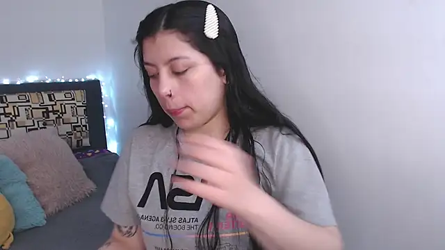 iam emy online show from October 25, 11:20 am