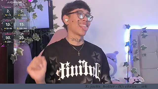 Snapshot of jacks_hotter chatting on September 10, 9:47 pm jacks hotter online show from September 10, 9:47 pm