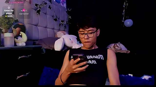 Snapshot of jacks_hotter chatting on February 13, 5:05 am jacks hotter online show from February 13, 5:05 am