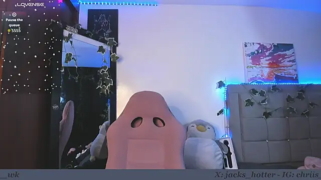 Snapshot of jacks_hotter chatting on November 24, 10:32 pm jacks hotter online show from November 24, 10:32 pm