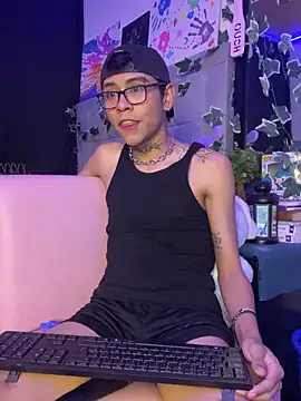 Snapshot of jacks_hotter chatting on January 22, 2:26 am jacks hotter online show from January 22, 2:26 am