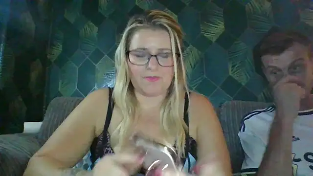 SweetXCandyX online show from November 13, 5:39 pm