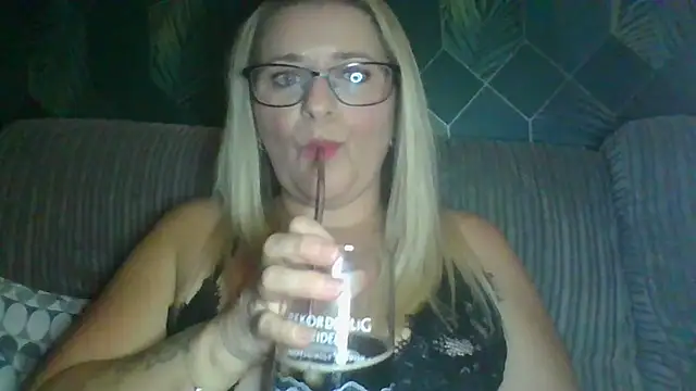 SweetXCandyX online show from November 2, 7:19 pm