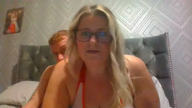 SweetXCandyX online show from November 6, 11:25 am