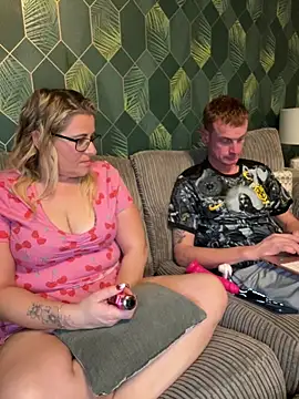 SweetXCandyX online show from December 17, 6:24 pm