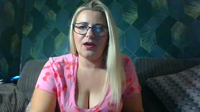 SweetXCandyX online show from November 14, 6:33 pm