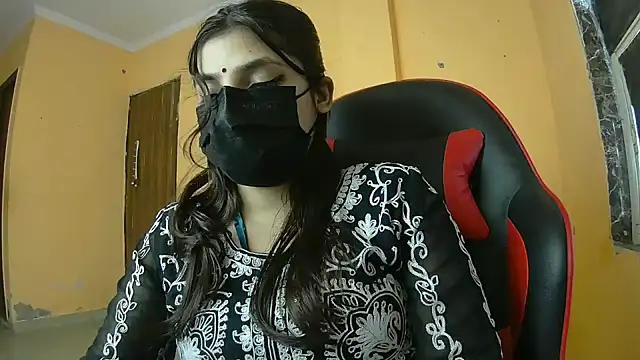 callmeshreya online show from March 29, 7:32 am