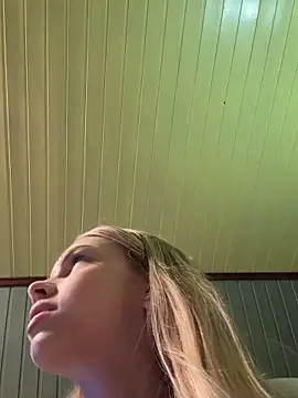 Alice1 secret online show from November 4, 3:05 pm