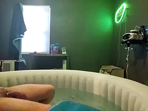 Spunwhiteboy1992 online show from December 16, 8:46 pm