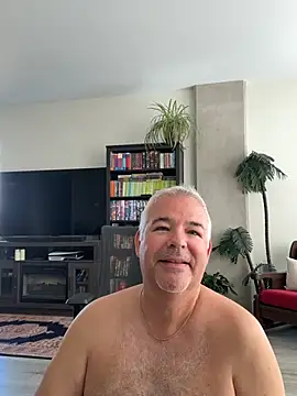 Snapshot of aarosteev2 chatting on June 11, 12:35 pm aarosteev2 online show from June 11, 12:35 pm