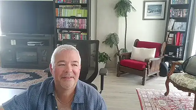 Snapshot of aarosteev2 chatting on June 10, 3:46 pm aarosteev2 online show from June 10, 3:46 pm