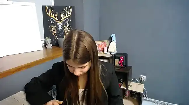 Snapshot of felicity_gold chatting on March 10, 10:28 am felicity gold online show from March 10, 10:28 am