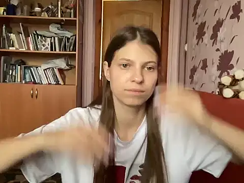 Snapshot of felicity_gold chatting on June 12, 6:44 am felicity gold online show from June 12, 6:44 am