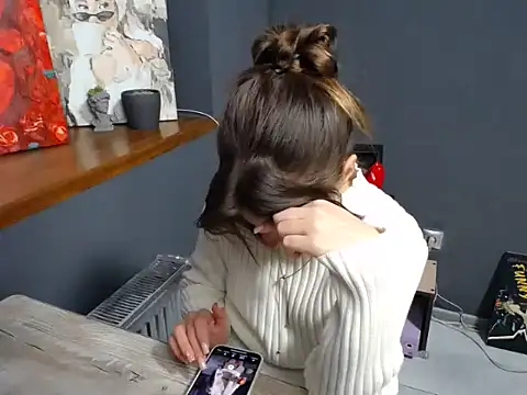 Snapshot of felicity_gold chatting on October 21, 6:24 am felicity gold online show from October 21, 6:24 am