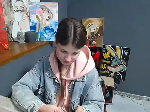 felicity gold online show from April 23, 7:04 am