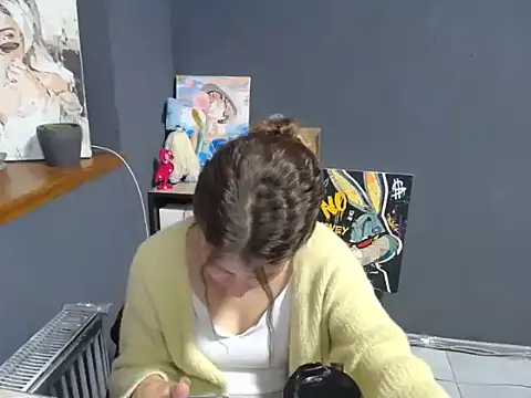 Snapshot of felicity_gold chatting on May 26, 6:33 am felicity gold online show from May 26, 6:33 am