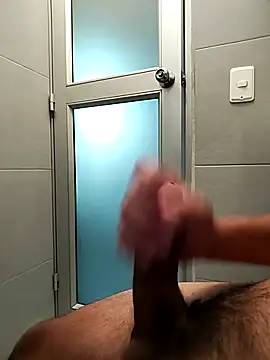 Snapshot of Juan8521 chatting on October 5, 11:01 am Juan8521 online show from October 5, 11:01 am