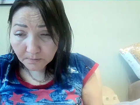 ClaireSunset online show from May 24, 5:24 pm