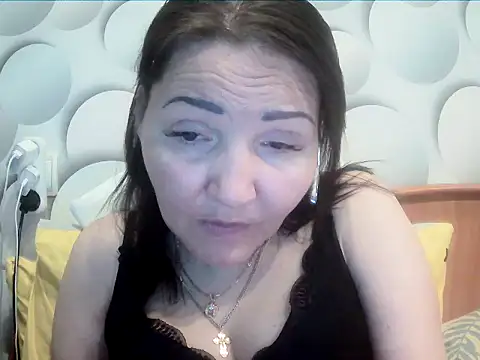 ClaireSunset online show from May 1, 5:40 pm