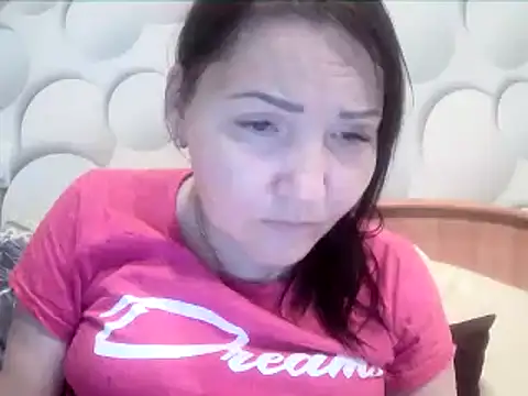 ClaireSunset online show from April 3, 6:14 pm