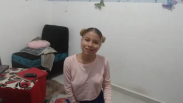 Snapshot of Naomi991 chatting on March 22, 3:42 pm Naomi991 online show from March 22, 3:42 pm