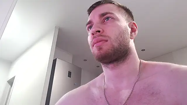 Rascolll online show from February 8, 4:10 am