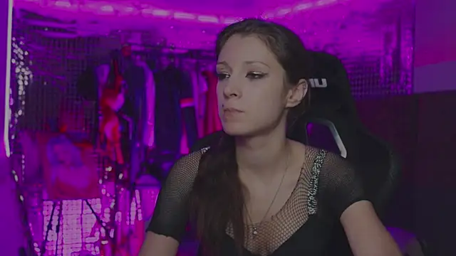 Kathleen Meow online show from November 27, 1:33 pm