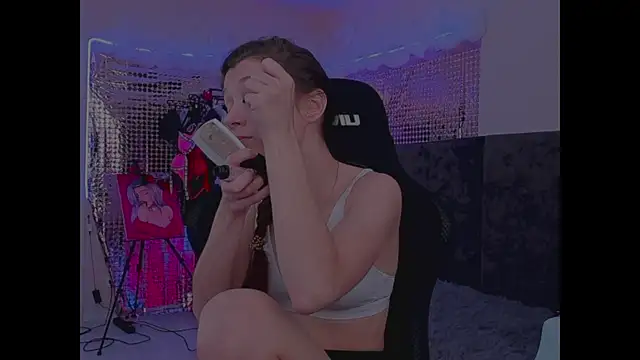 Kathleen Meow online show from November 16, 10:20 am