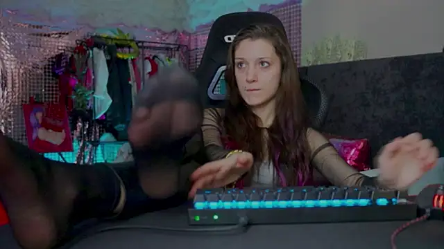 Kathleen Meow online show from January 14, 7:56 am