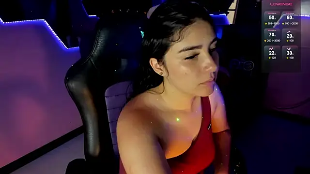 Snapshot of Belliinda_21 chatting on September 16, 7:37 pm Belliinda 21 online show from September 16, 7:37 pm